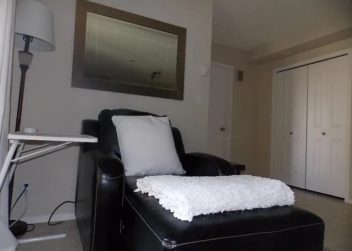 Fastlane Suites In Tarjan Pointe